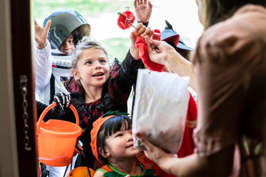 Your Etiquette and Safety Guide to Trick or Treating in Dubai